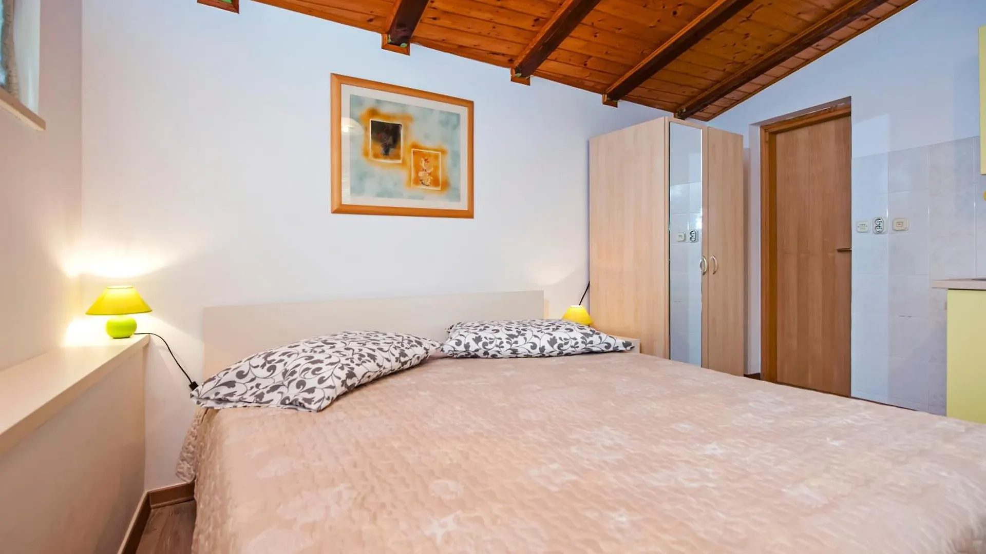 Apartments&Rooms Chiara Rovigno 3*,