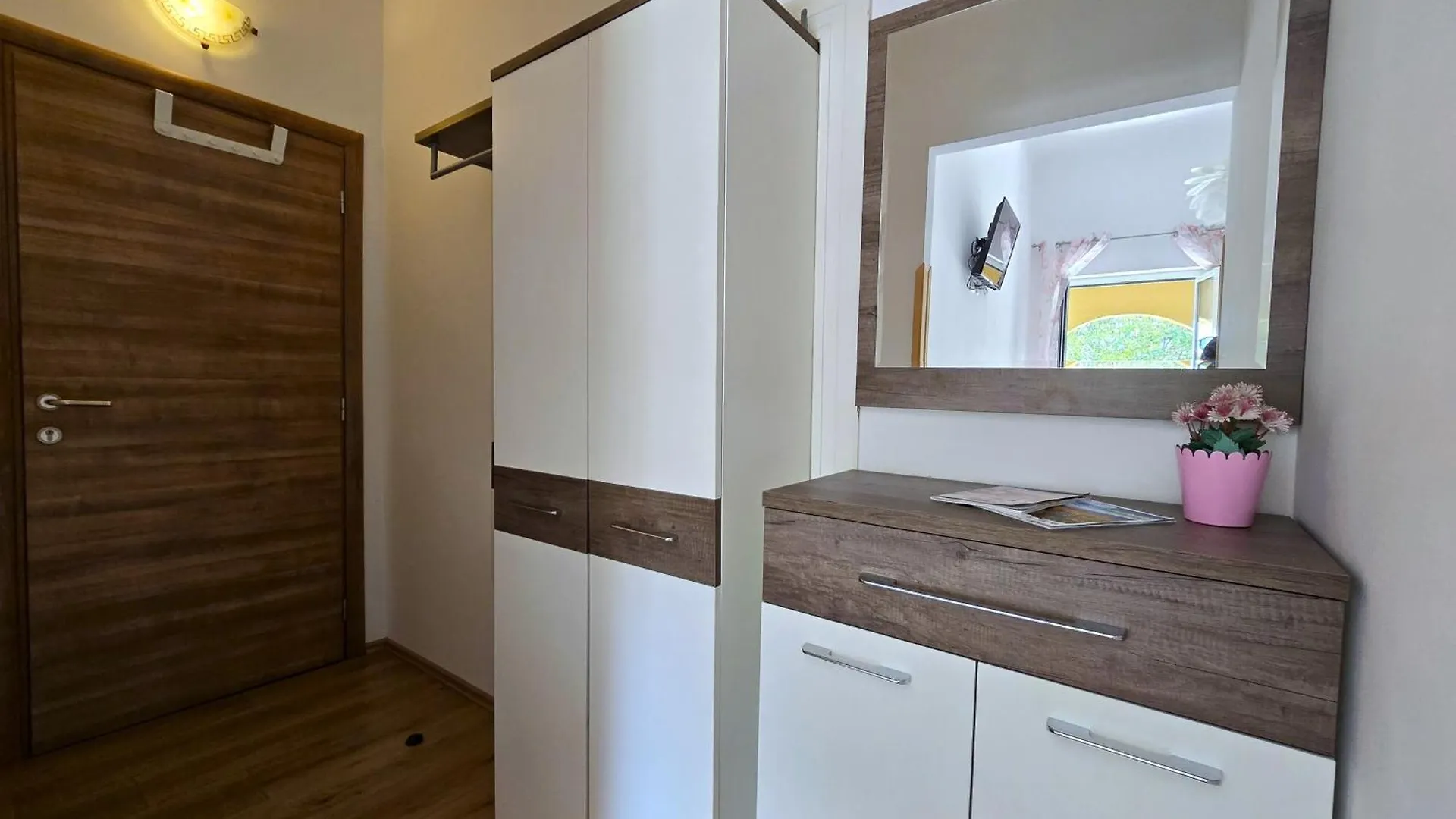 Apartments & Rooms Chiara Rovinj 3*,